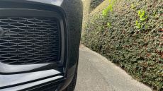 Jaguar F-Pace 3.0 D300 R-Dynamic SE Black 90th Anniv 5dr Auto Diesel Estate